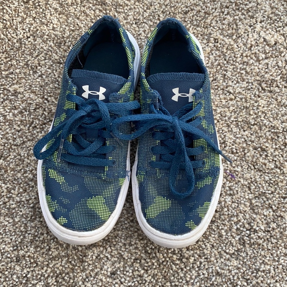 Boys Under Armour shoes